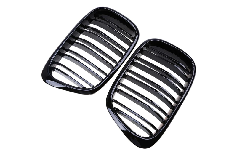 Front grill mask Double-line BMW 5 E39 1997-2003 FACELIFT black on the car